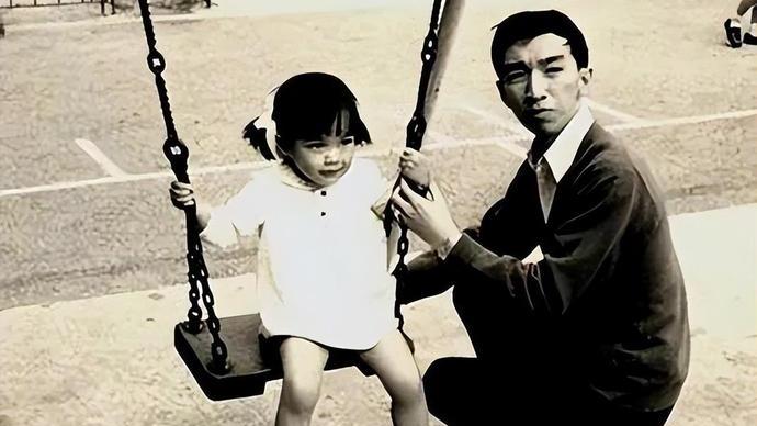 陈慧娴|陈慧娴与梅艳芳争霸失败，退出歌坛，出国留学是幌子？另有隐情