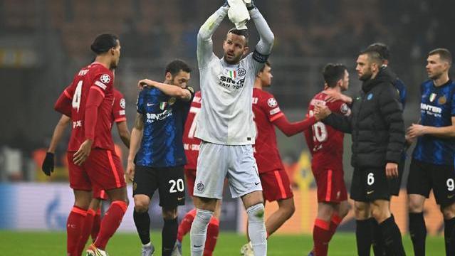 国际米兰|3-0到2-1！国际米兰太狠了，3次战胜萨索洛，再迎关键战，冲57分