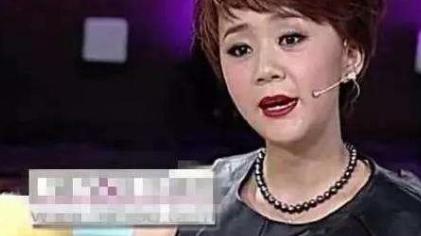 高鑫|“尓豪”高鑫：女友瘫痪他不离不弃，用爱心守护，让她下地走路