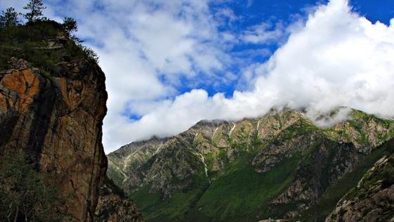 雅鲁藏布大峡谷|地球最深峡谷，最深处6009米，雅鲁藏布大峡谷为什么这么深？