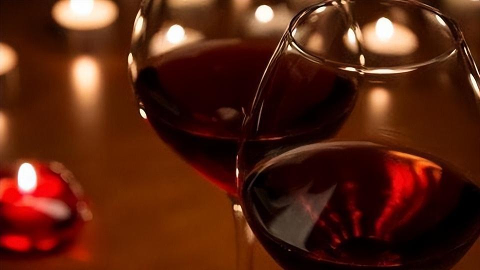波尔多圣爱美浓卫星酒区(ST ÉMILION SATELLITES)的葡萄酒简介