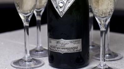 香槟|一瓶酒就上亿，光瓶都要120万英镑！细数那些洋酒之“最”！