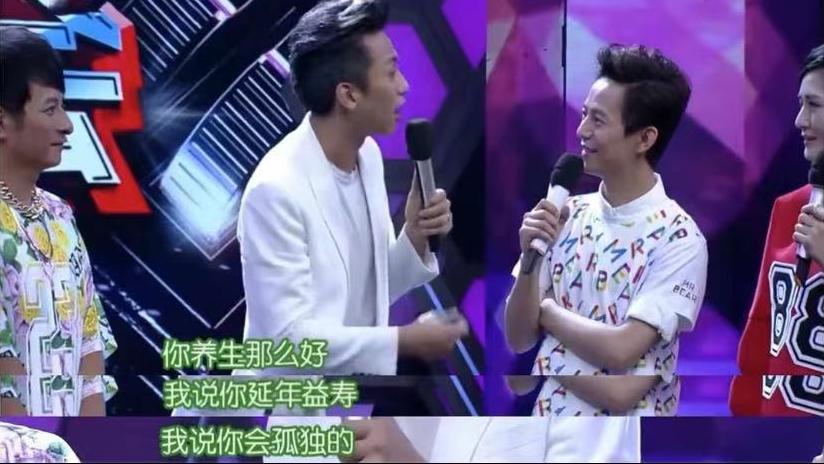 孙俪|孙俪无效养生引网友热议，近态眼凸像青蛙，养生过度也显老？