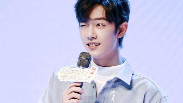 肖战|肖战专访四字评价搭档杨紫，直言合作很愉快，导演称努力“二搭”