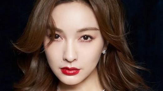 吴昕|吴昕的野心有多大？首度回应快本解散，38岁惊艳逆袭成最大赢家