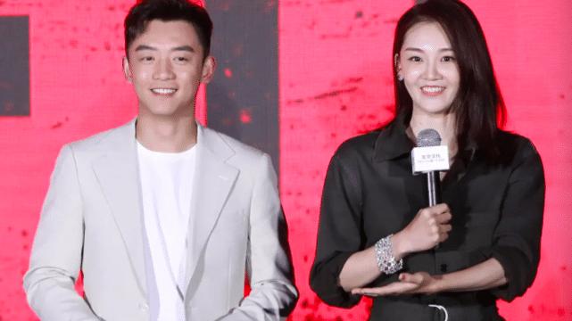 郑恺|郑恺助理有些过于殷勤了，陪着钓鱼还主动陪着健身，苗苗心是真大