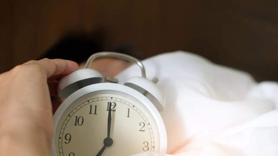 睡眠|人民日报发布：年龄和睡觉之间的关系！