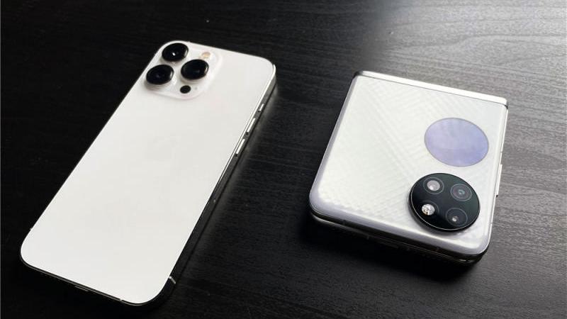 华为|没有一个女孩能拒绝华为P50 Poket折叠屏！尽管你可能买了个“暖宝宝”