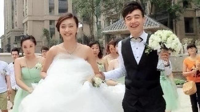 春晚|刚离婚就参加好声音爆红，放弃父亲几十亿的公司，甘心当职业歌手