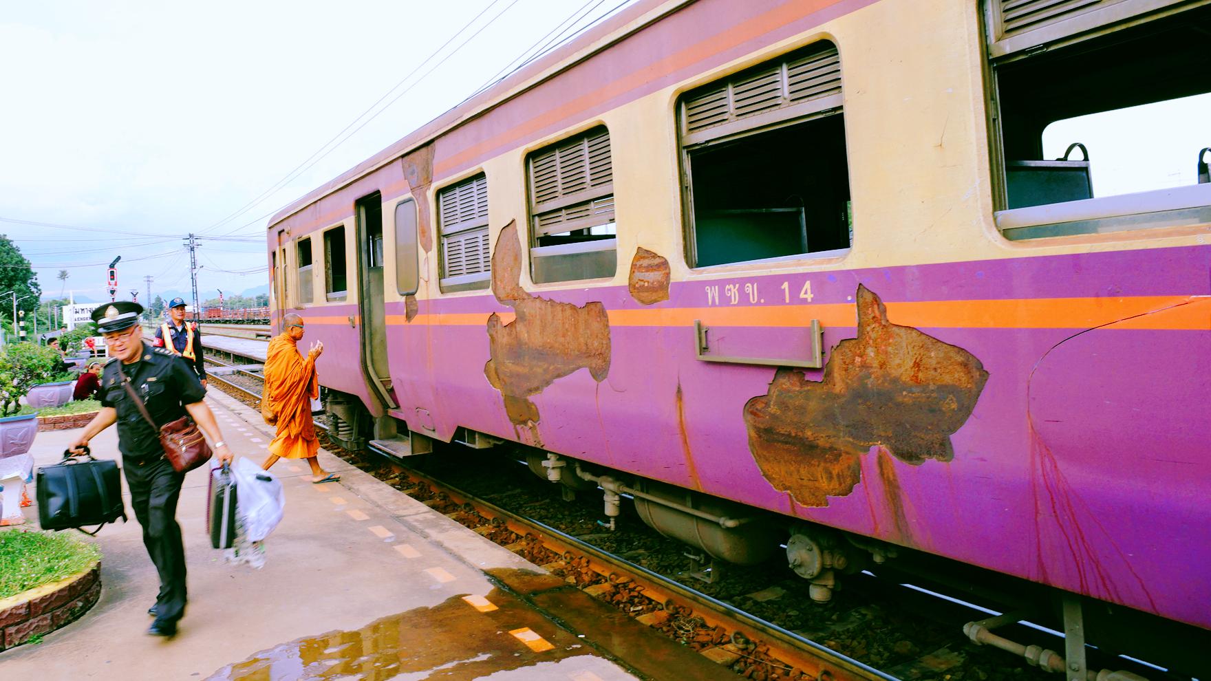 猪蹄|东北人“火车饮食文化”，他们吃的这几样东西，把外地人都馋哭了