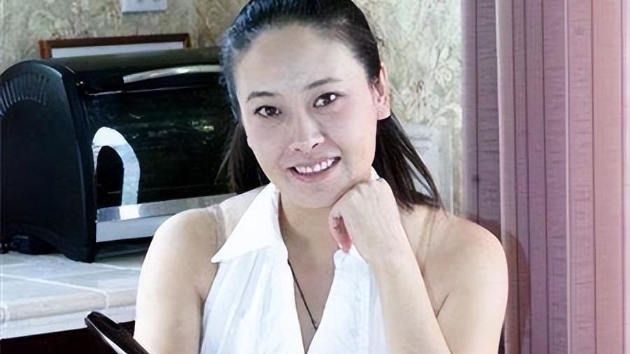 申军谊|贾妮：跟你申军谊同居8年不娶我？那我只能嫁给你的好兄弟！