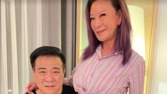 杨绣惠|57岁杨绣惠宣布喜讯，嫁小6岁白云，隔天突然宣布离婚