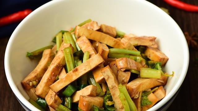 消炎药|11月22日小雪，建议女人：有条件吃4道“滋阴菜”，养好状态过冬