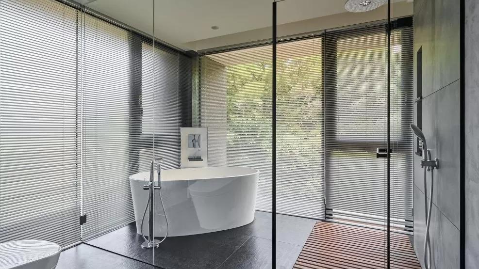 怎么挑选合适的浴缸？设计师带你一探究竟！