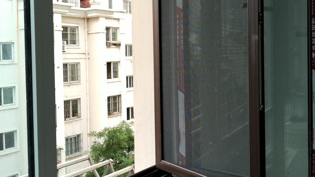 纱窗怎么选择，用普通的还是金钢网？