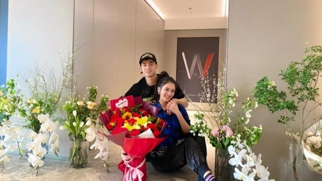 赵继伟|官宣！26岁辽宁巨星即将大婚，获得FMVP丈母娘放鞭炮庆祝，娇妻是演员