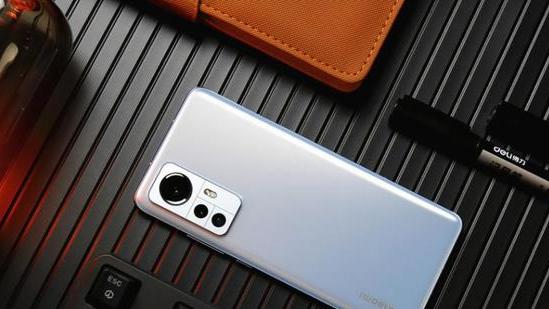 小米科技|雷军终于出手！骁龙8+120Hz直降500元，小米顶级旗舰开启清仓模式