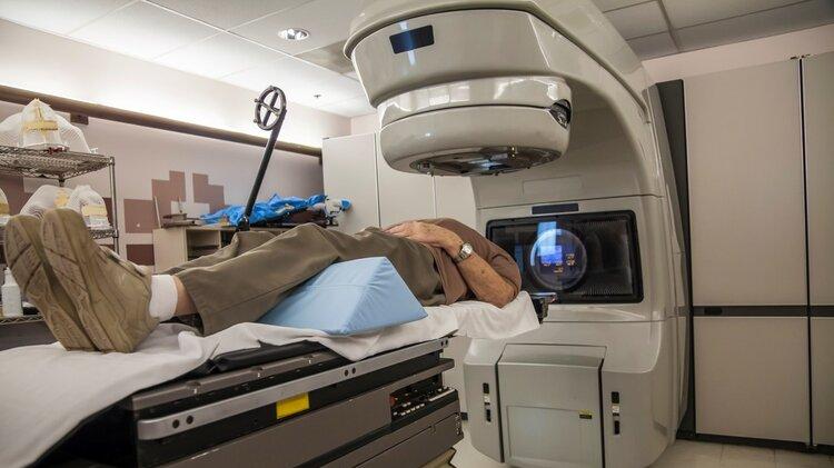 高血压|33岁博主从确诊到去世仅一年，出现5种不适，或是脑瘤在作怪