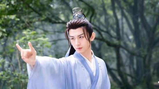 陈欣予|《沉香如屑》开播，差评如潮！杨紫面部僵硬，成毅配音引争议