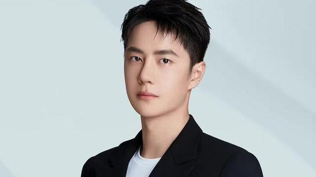 王一博|有些人还站在原地发出质疑，而王一博早已经大踏步向前迈进！