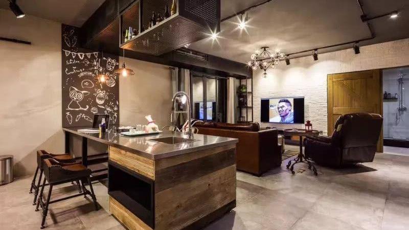 86㎡高品位工厂风家居，挂暖改地暖，冰冷金属感中暖一冬