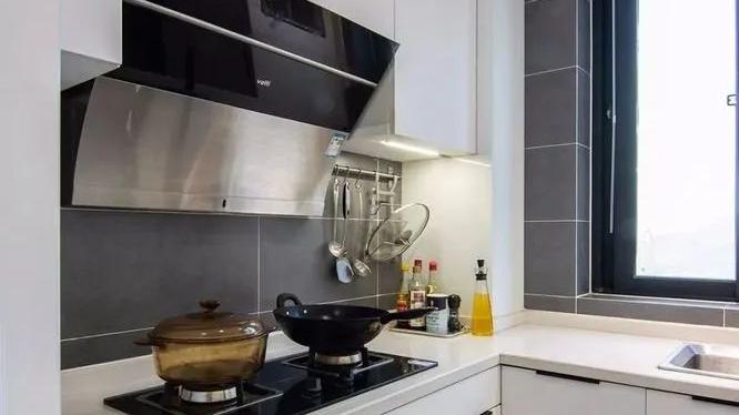 125㎡现代简约大三房，全屋宽敞舒适，这样的家待多久都不会腻！