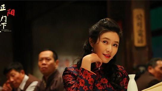 田海蓉|田海蓉：母亲去世，独自抚养女儿，47岁依旧单身