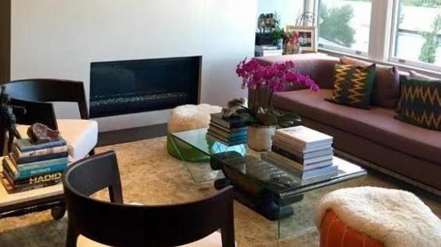 谷爱凌|谷爱凌回美晨跑，晒美照意外暴露“豪宅”，珠宝首饰价值不菲