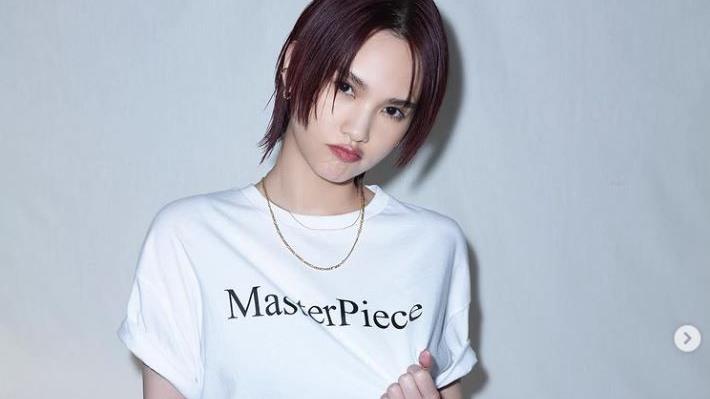 杨丞琳|杨丞琳蛮腰练出「超强川字肌」！逆L惊呆欧阳妮妮：可以叫妹妹