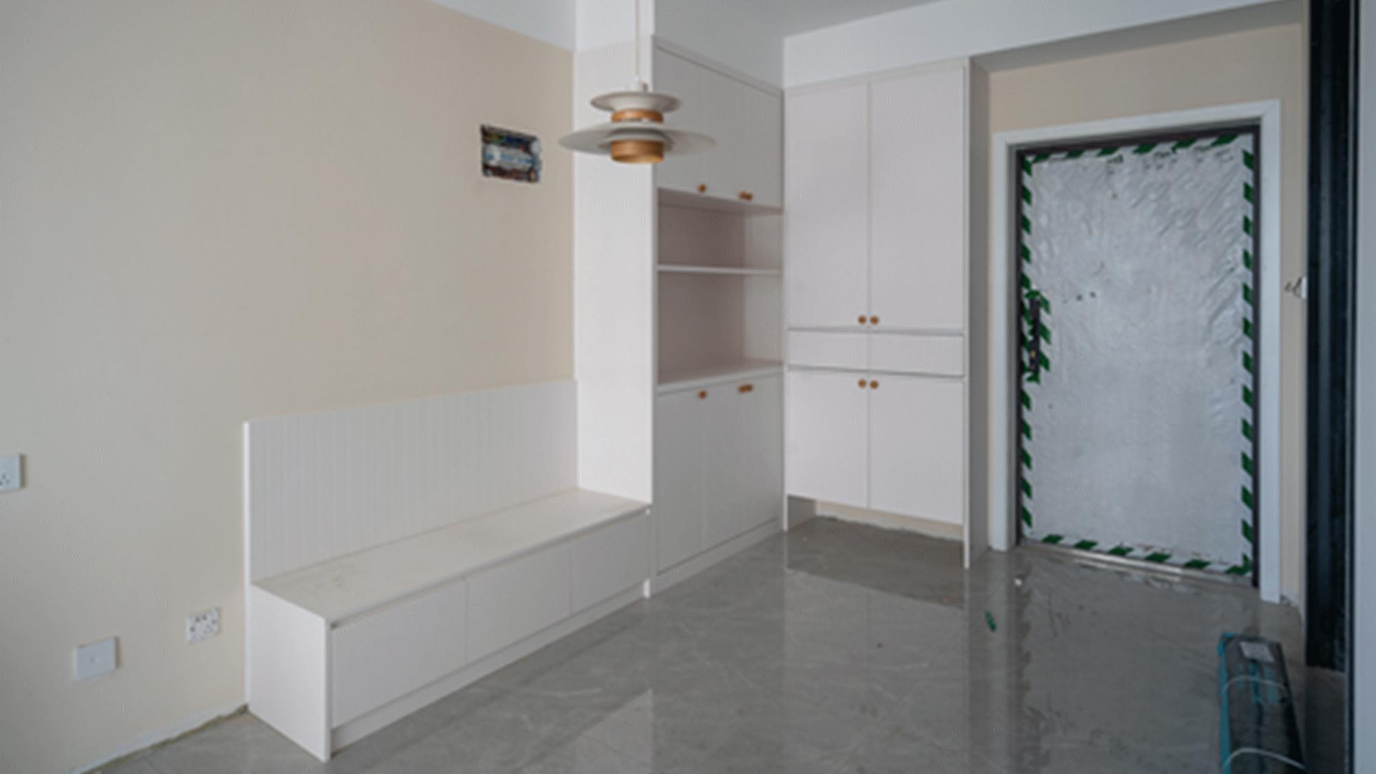 定制一组柜子，却搞定3处收纳，进门无玄关也顺便解决了！