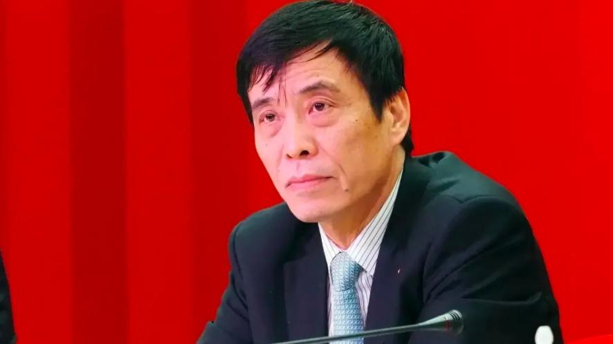 李霄鹏|陈戌源头大了！四支中国足球队决定退赛，国足李霄鹏也要辞职，咋整？