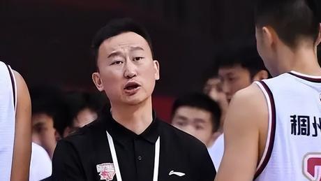 |告别！CBA“顶薪先生”拒绝续约，下赛季或追随恩师加盟青岛男篮