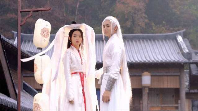 欧阳娜娜|《护心》剧组多会省，雁回衣服找上古借，大婚衣服找润玉和锦觅借