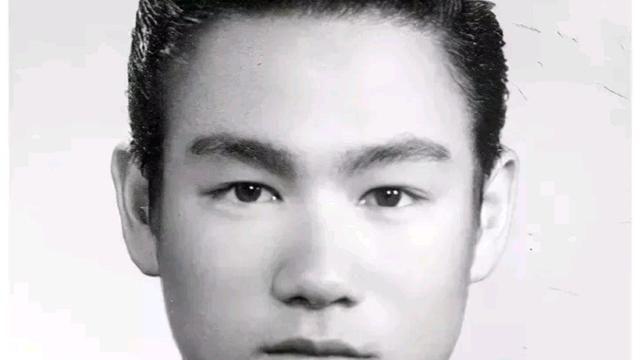 李小龙|您以为李小龙只是武功厉害？其实他也有文才，他的字写得相当漂亮