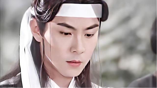 杨紫|杨紫换剧不换妆、换汤不换药，她还要在古偶剧里被蹉跎多久