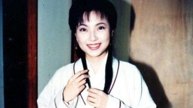 傅明宪|29岁嫁入豪门当阔太，每个月40万置装费的她，如今52岁大变样