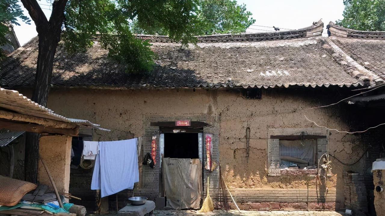 93岁老人的土坯房，历经15天，竟变成豪华大别墅