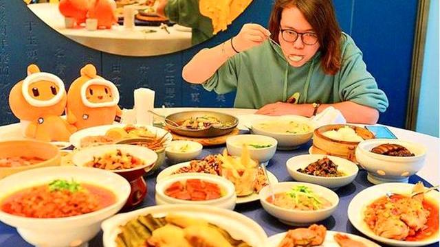 浪胃仙|揭秘游絮第一次请浪胃仙吃火锅内幕？荤菜全点五份又去隔壁吃炸鸡