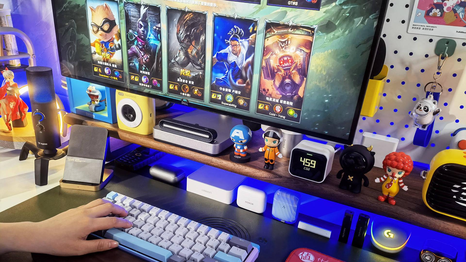 iPhone|适合年轻人的第一把机械键盘，杜伽K330W颜值加持！网友：求上车