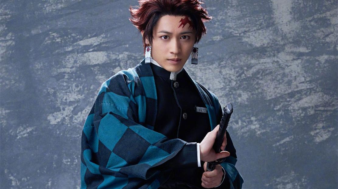 鬼灭之刃|鬼灭之刃无限列车篇真人剧公布，三哥超帅，炎柱父亲超越动漫