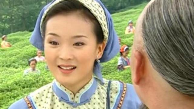 紫薇|小燕子不懂，为何紫薇不去看她，反倒和知画成了闺中密友？可金锁知道