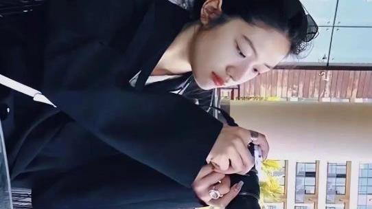 白日梦我|网传《白日梦我》即将官宣，看到主演阵容后，网友：你俩真敢接！