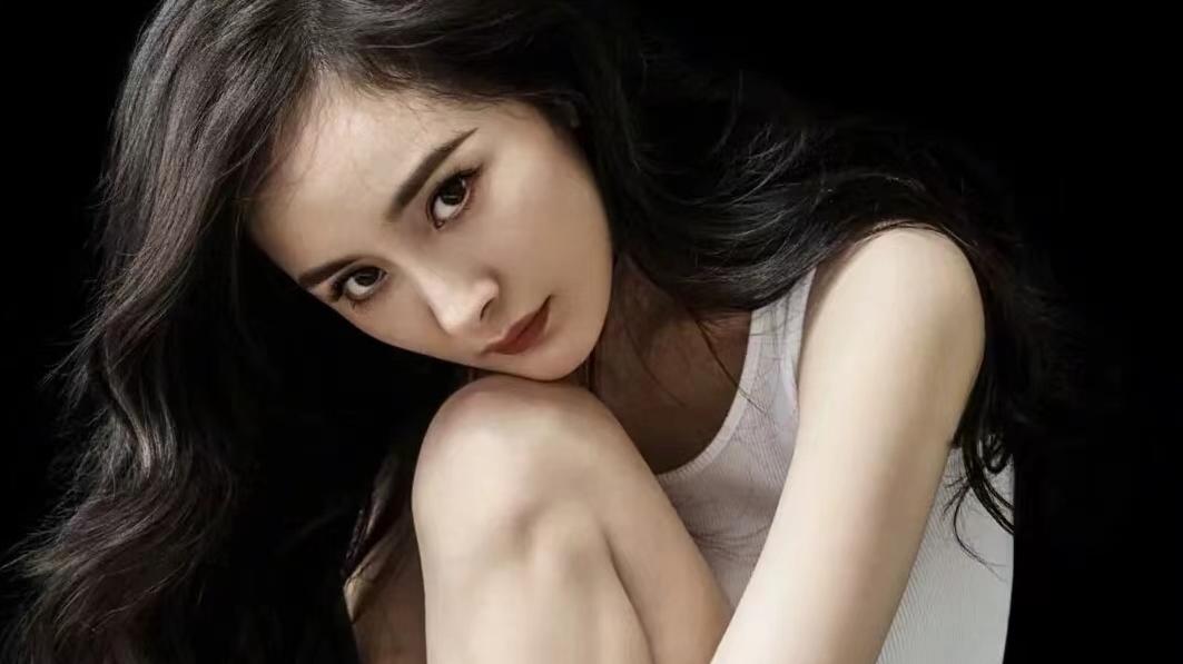 杨幂|聊一聊娱乐圈明星杨幂早年经历，欢迎朋友们关注、留言交流！