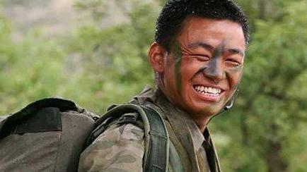 王宝强|身家过亿的王宝强，为何不拉亲哥哥一把？哥哥9字让无数网友泪目