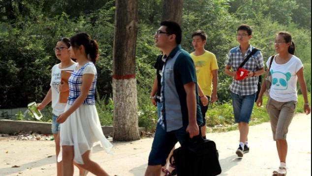 大学|对于底层家庭的孩子，上大学是唯一改变命运的机会？过来人有话说