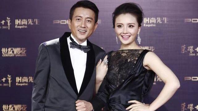 孙茜|“槿汐”孙茜老公真帅！夫妻罕见合体，穿礼服甜蜜亲吻似拍偶像剧