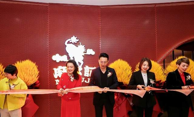 汪小菲|汪小菲妈妈张兰晒母亲节礼物，不是名牌包和鲜花，而是他的短信祝福