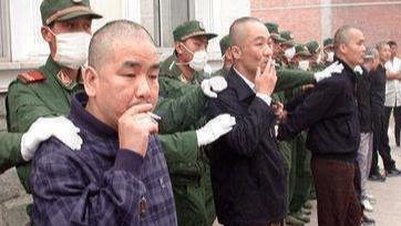 李嘉欣|他拥有十亿身家, 霸占20多名女星, 为何落到如此下场? 临死前一句话道出真相