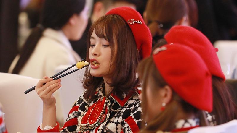 疾病|老是喜欢吃东西的人，精神往往很空虚！