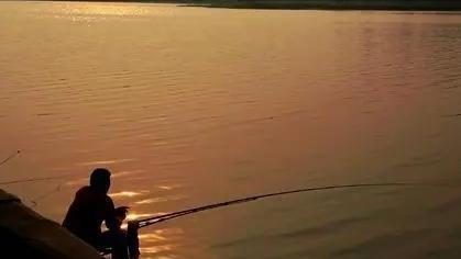 长江|江苏仨男子晚上在长江钓鱼，被黑科技锁定！政府为此投入700万元